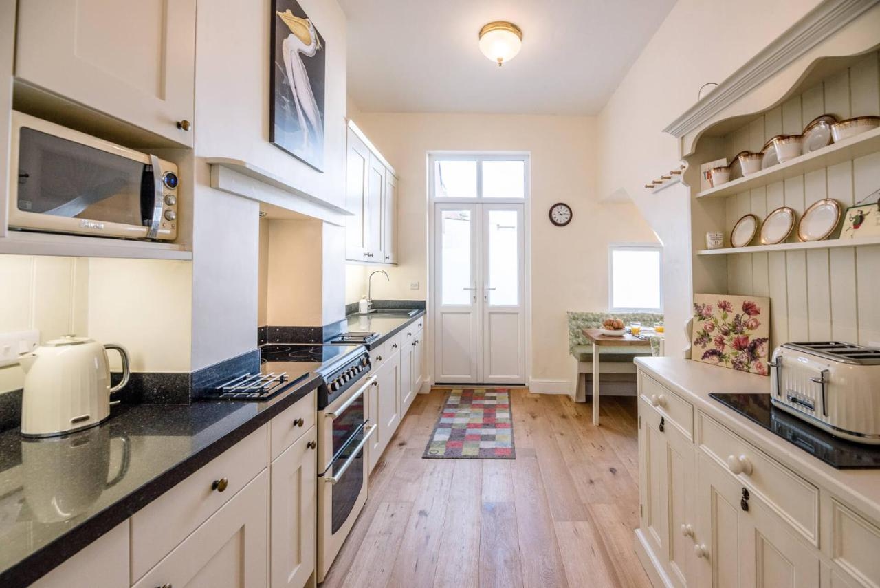 No 12, Southwold Apartment Exterior photo
